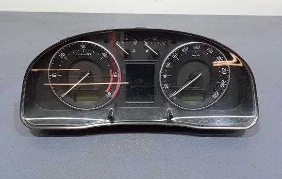 Skoda Superb B5 (3U) Speedometer (instrument cluster) 3U0920842D
