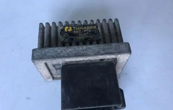 Renault Espace III Glow plug pre-heat relay 7700115078