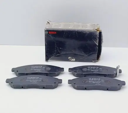 Nissan Navara D22 Brake pads (front) 0986494151