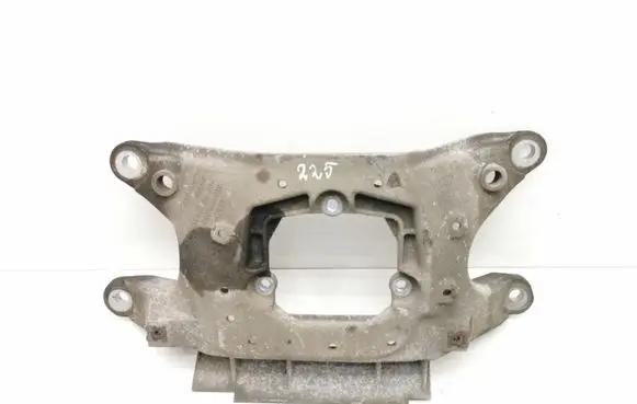 Gearbox mounting bracket