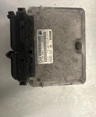 Opel Zafira A Engine control unit/module 24417169 0281010268 28SA999