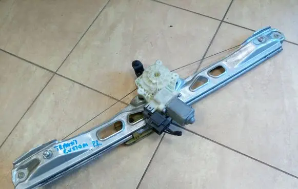 Ford Transit Custom Front door window regulator with motor BK1V23201AB NE69583