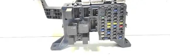 Ford Mondeo Mk III Fuse module
