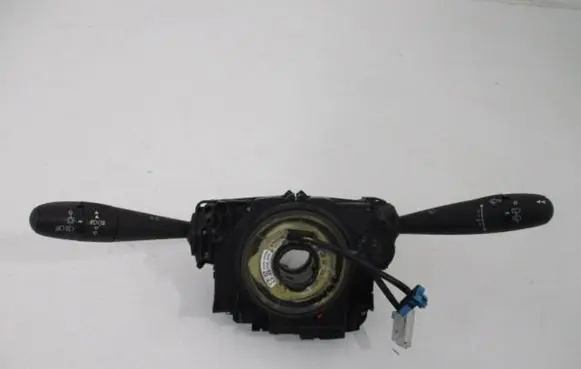 Wiper turn signal indicator stalk/switch