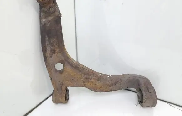 Front lower control arm/wishbone