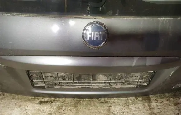 Fiat Sedici Trunk door license plate light bar 