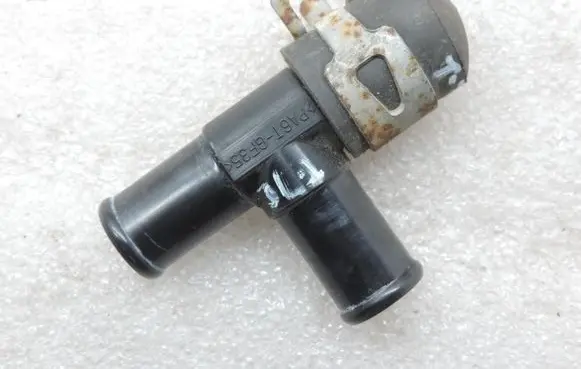 Toyota Yaris Heater radiator pipe/hose 8724826880