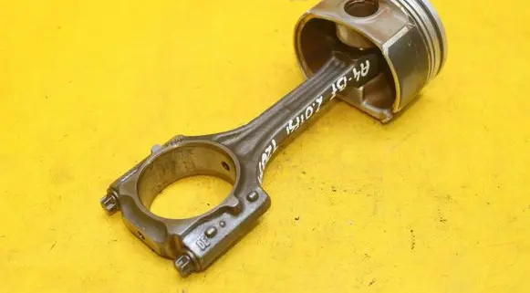 Audi A3 S3 8P Piston with connecting rod