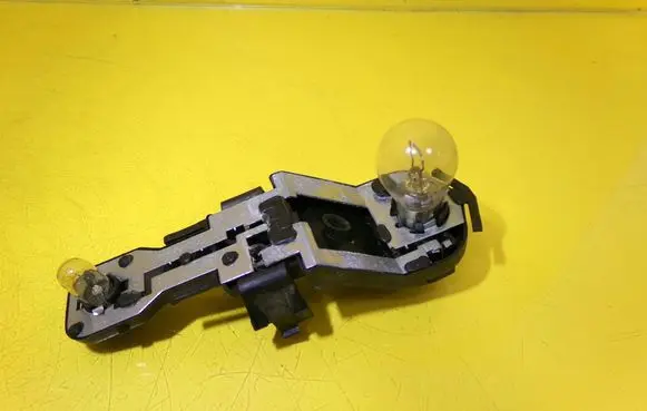 Seat Leon (1P) Tail light bulb cover holder 6L5945231