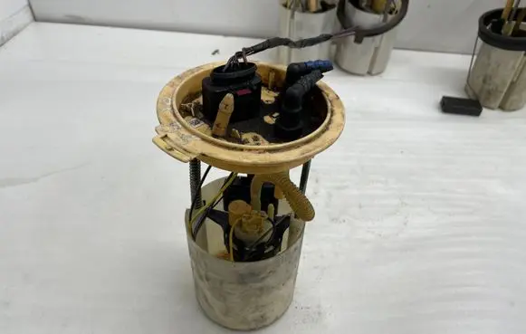 Volkswagen Touran II In-tank fuel pump 3C0919050Q