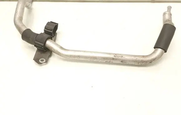Volvo XC90 Engine coolant pipe/hose