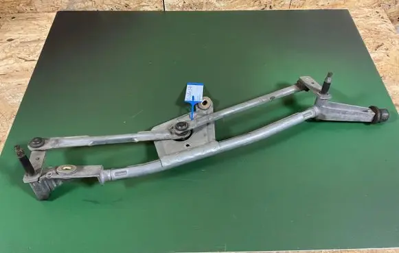 Volvo V70 Front wiper linkage 8648345 130307041