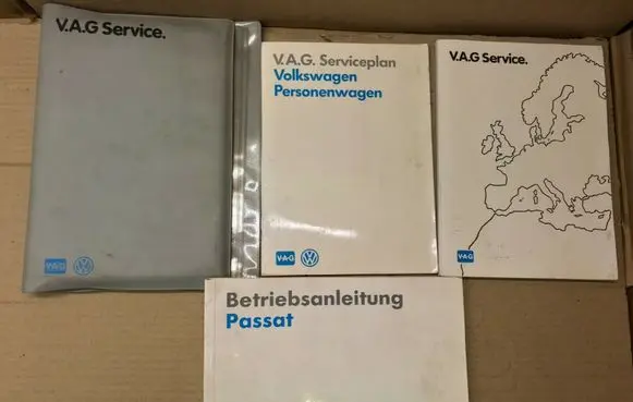 Volkswagen PASSAT B3 Owners service history hand book 