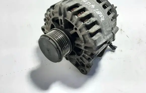 Volkswagen Polo V 6R Generator/alternator 03P903023D