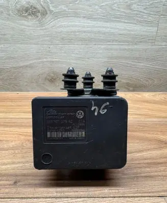 Seat Leon (1P) ABS Pump 1K0907379AC 00005305H0 10096003593