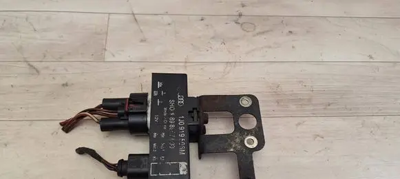 Seat Ibiza IV (6J,6P) Coolant fan relay 1J0919506M 898957000