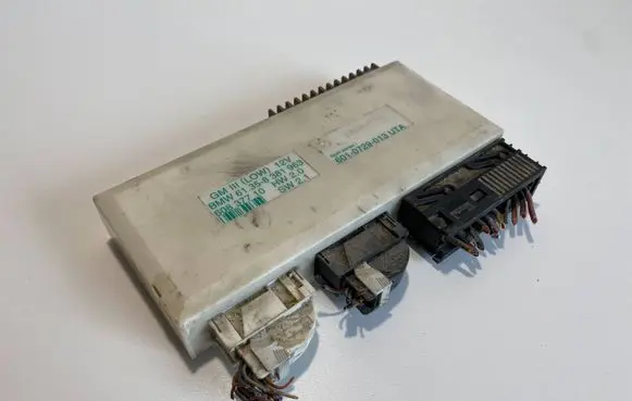 BMW 5 E39 Comfort/convenience module 8381963