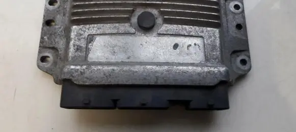 Renault Megane II Engine control unit/module