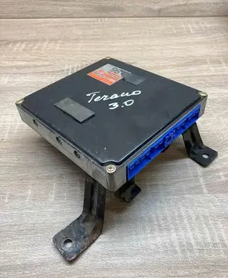 Nissan Primera Engine control unit/module ECU 2371088G20 MECMV770