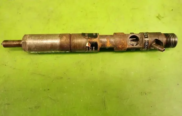 Renault Kangoo I Fuel injector