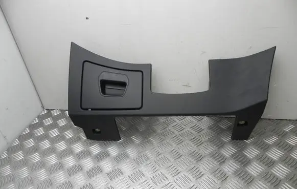Steering wheel column trim