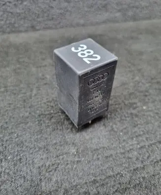 Audi A3 S3 8L Other relay 4D0907131