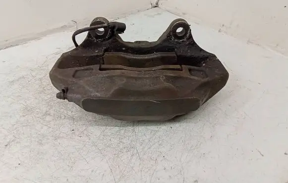 Volkswagen Touareg II Front brake caliper