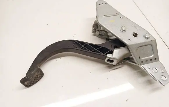 Opel Astra G Clutch pedal 90539237