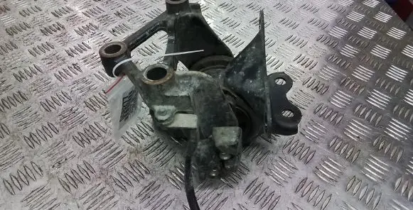 Mazda 6 Engine mount vacuum valve 
