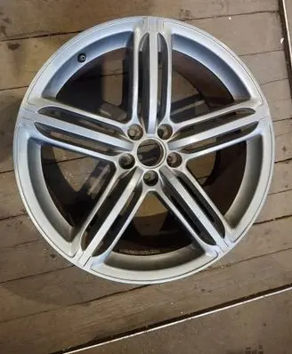 Audi Q5 SQ5 R20 alloy rim 8R0601025BG