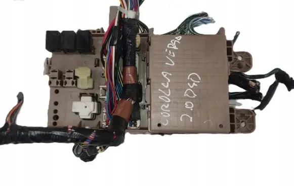 Toyota Corolla Verso E121 Comfort/convenience module 8264113040