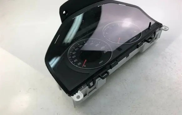 Volvo V60 Speedometer (instrument cluster) 31270899AA K3721