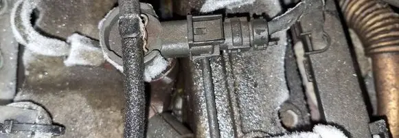 Hyundai i30 Fuel injector 0445110256