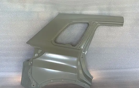 Suzuki Grand Vitara II Rear arch 6411154P01