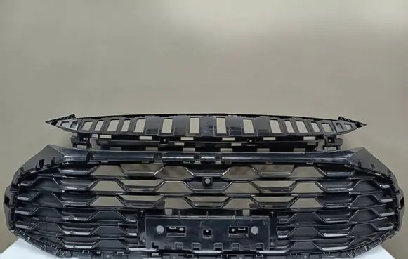 MG ZS Front bumper upper radiator grill 11406582