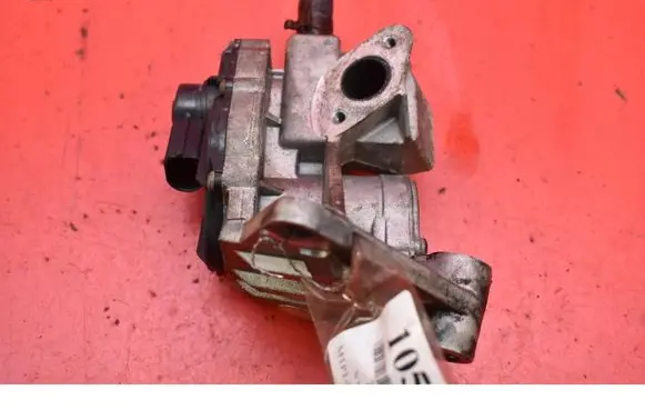 Volkswagen Golf IV EGR valve 06F131503B