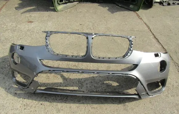 BMW X3 F25 Front bumper 7338534