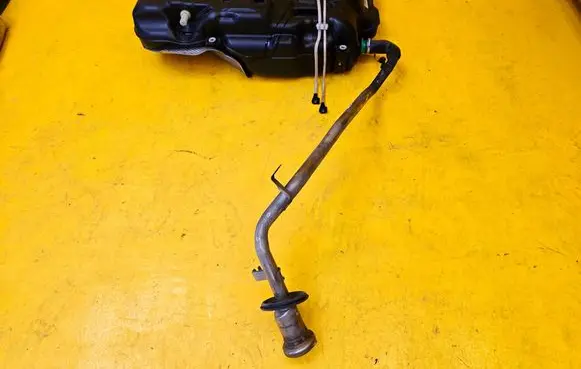 Mercedes-Benz B W246 W242 Fuel tank A2464702701 A2464701320