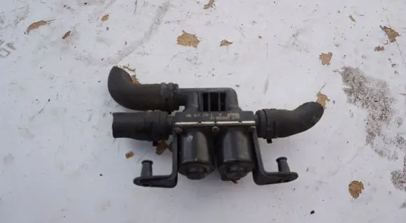 BMW 6 E63 E64 Coolant heater control valve 64116991708