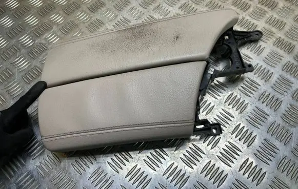 BMW 5 F10 F11 Armrest 1600085
