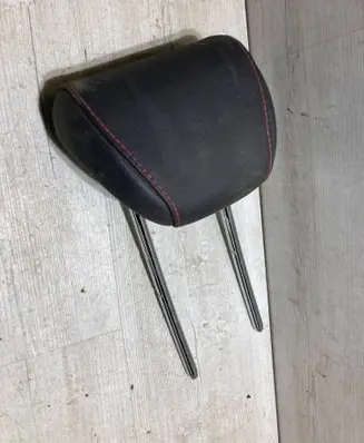 Ford Kuga II Rear seat headrest 