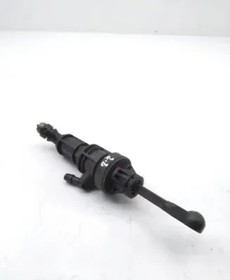 Peugeot 4007 Clutch master cylinder