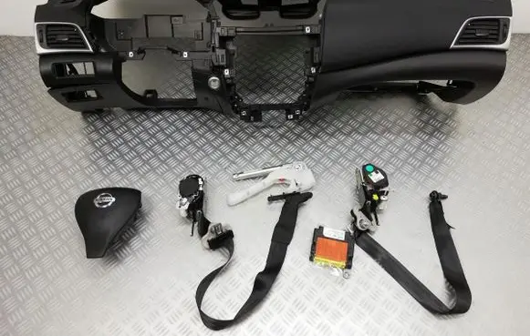 Nissan Pulsar Dashboard 