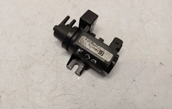 BMW 5 E39 Valve vacuum 722796010 11742247906 11747796634
