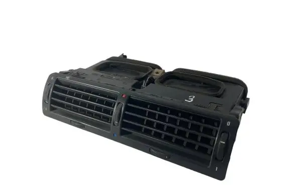 BMW 7 E38 Dash center air vent grill 8390111 8390112