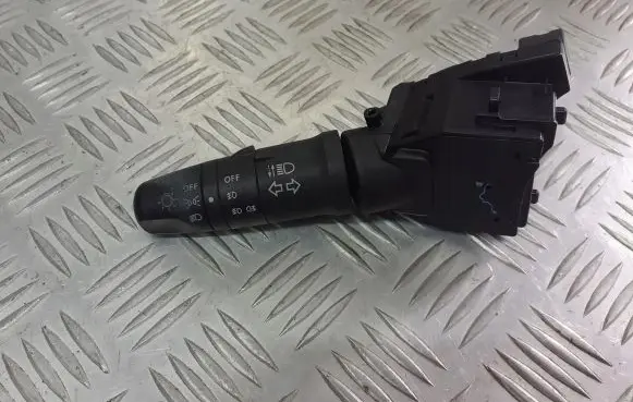 Nissan Almera N16 Indicator stalk 25540-AV600