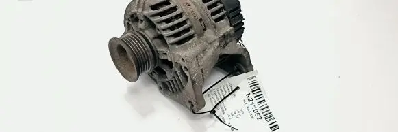 Audi A4 S4 B5 8D Generator/alternator 2546321