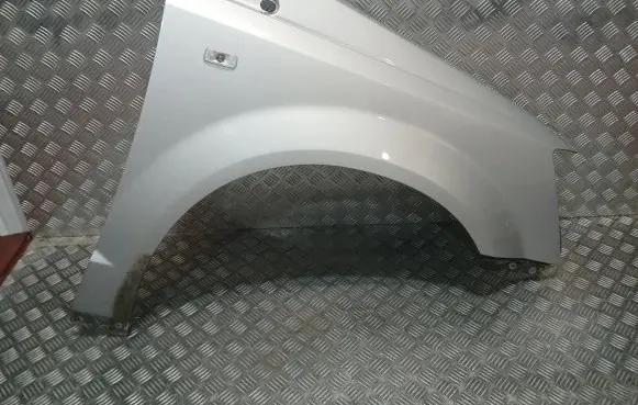 Chrysler Grand Voyager V Fender