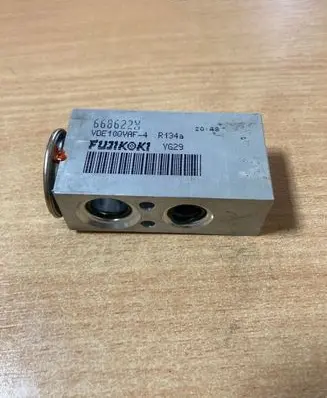 Nissan Note (E11) Air conditioning (A/C) compressor (pump) R134A VDE10QVAF4 668622X