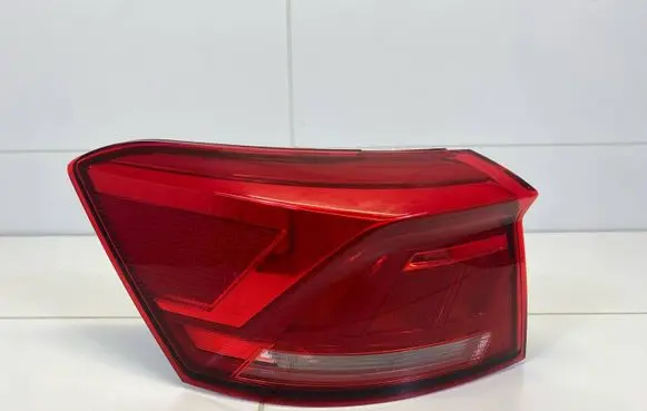 Volkswagen T-Roc Rear/tail lights 2GA945095